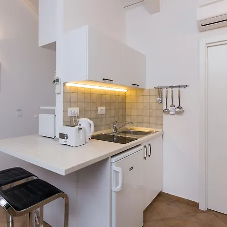 Bottega Guest house 3*